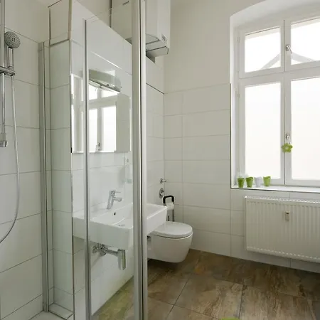 Monello - Charmanter Altbau Lägenhet