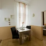 아파트 Monello - Charmanter Altbau *